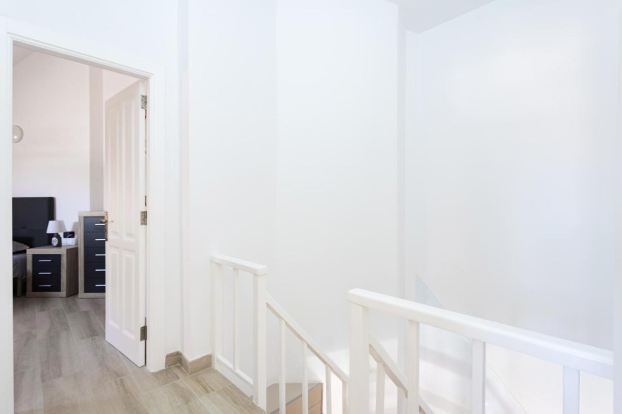 Exclusive Attic Las Vistas 3 With Breathtaking Sea View, Only 100 M To The Sea, Heated Pool, Aircon, Wifi Arona  Luaran gambar